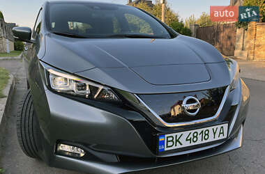 Хэтчбек Nissan Leaf 2021 в Ровно