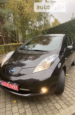 Хэтчбек Nissan Leaf 2015 в Луцке