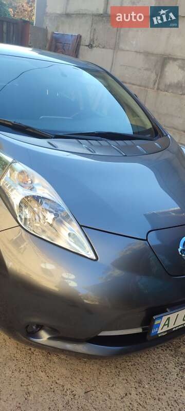 Хэтчбек Nissan Leaf 2014 в Киеве