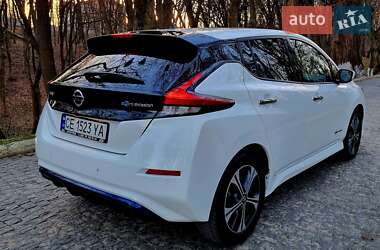 Хэтчбек Nissan Leaf 2019 в 