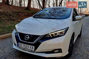 Хэтчбек Nissan Leaf 2019 в 