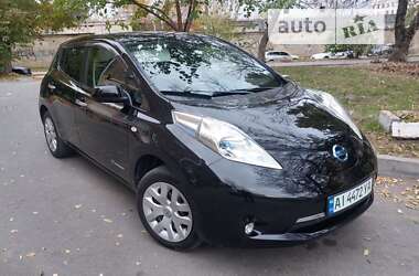 Хэтчбек Nissan Leaf 2015 в Киеве