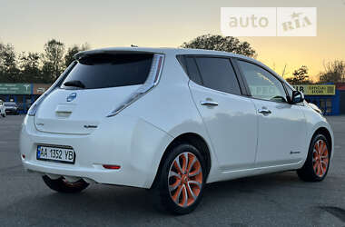 Хэтчбек Nissan Leaf 2013 в Киеве