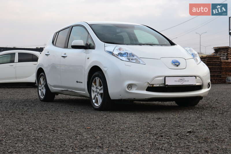 Хэтчбек Nissan Leaf 2013 в Луцке