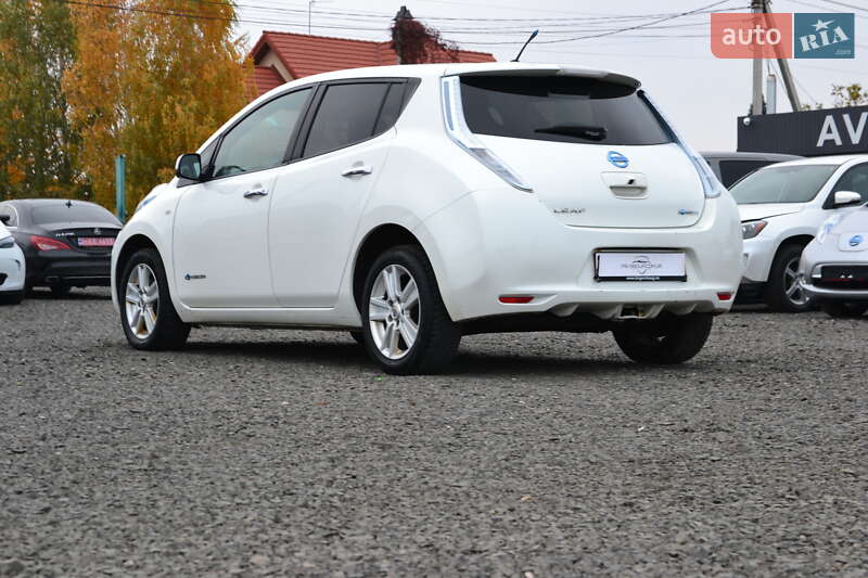 Хэтчбек Nissan Leaf 2013 в Луцке