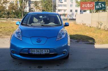 Хэтчбек Nissan Leaf 2012 в Белгороде-Днестровском