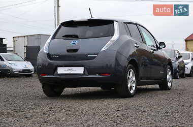 Хетчбек Nissan Leaf 2014 в 