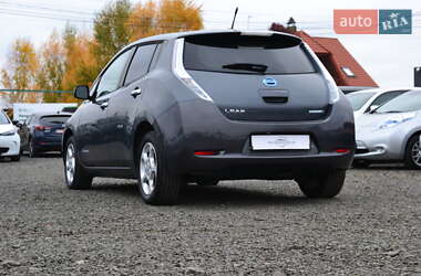 Хетчбек Nissan Leaf 2014 в 
