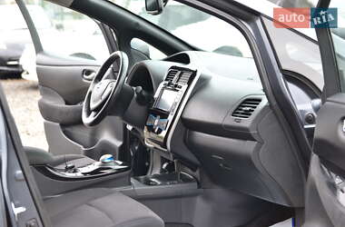 Хетчбек Nissan Leaf 2014 в 