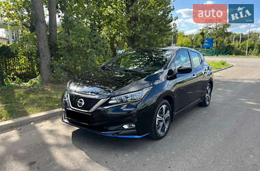 Хэтчбек Nissan Leaf 2019 в Львове