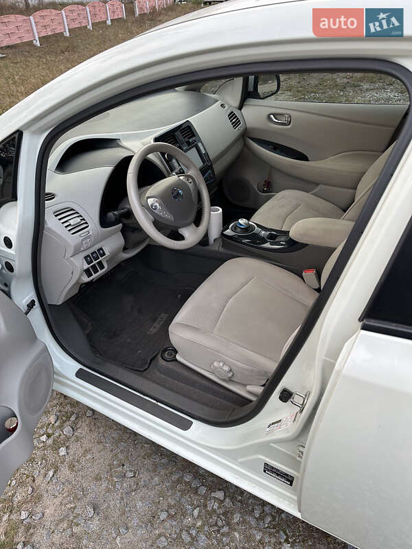 Хетчбек Nissan Leaf 2012 в Житомирі