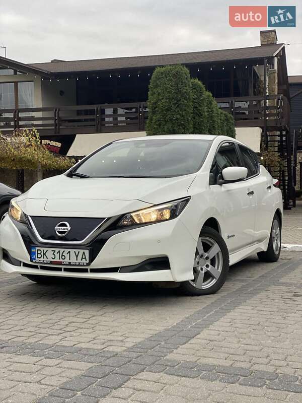 Хэтчбек Nissan Leaf 2018 в Ровно