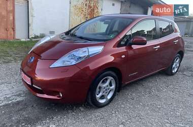 Хэтчбек Nissan Leaf 2012 в Черновцах