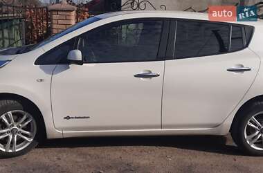 Хэтчбек Nissan Leaf 2014 в Первомайске