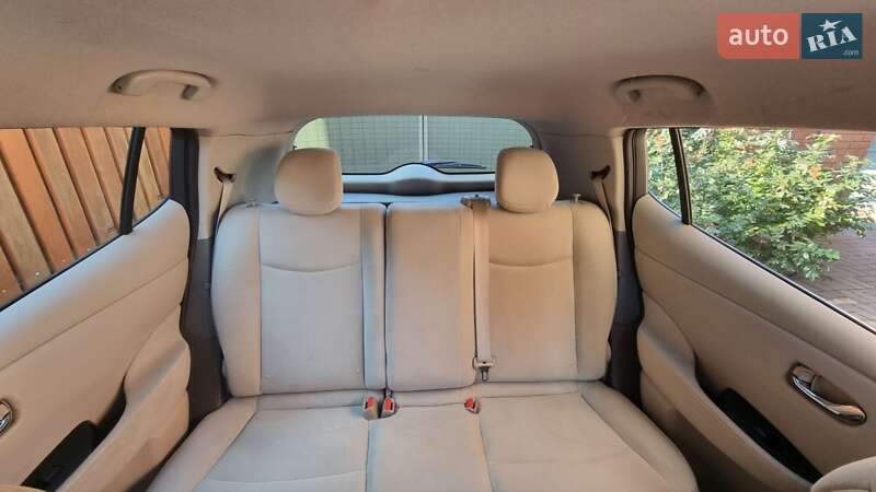 Хэтчбек Nissan Leaf 2014 в Киеве фото 7 Хэтчбек Nissan Leaf 2014 в Киеве