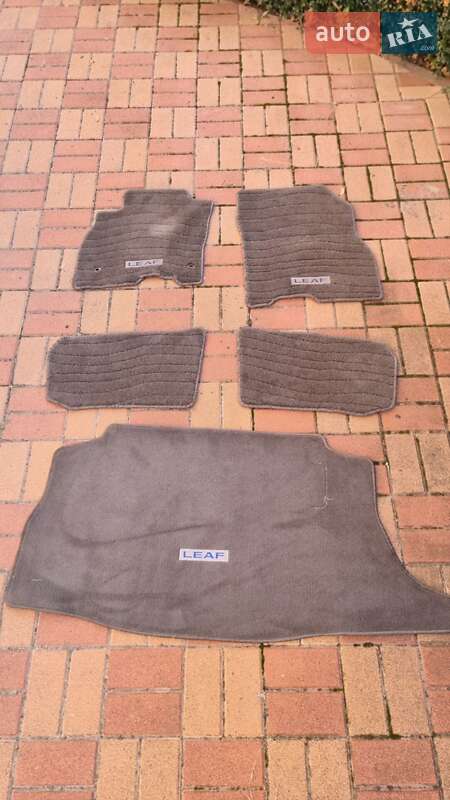 Хэтчбек Nissan Leaf 2014 в Киеве фото 14 Хэтчбек Nissan Leaf 2014 в Киеве