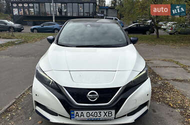 Хэтчбек Nissan Leaf 2018 в Киеве