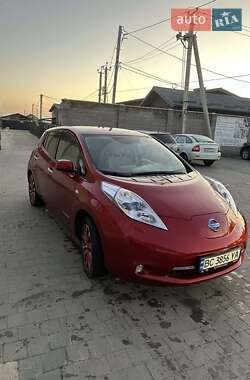 Хэтчбек Nissan Leaf 2012 в Львове