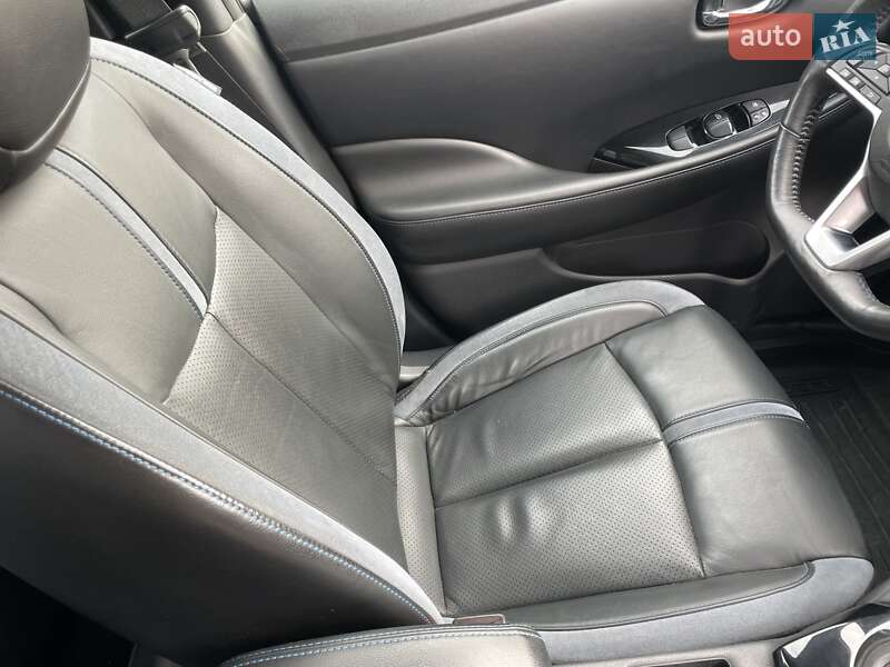 Хэтчбек Nissan Leaf 2018 в Одессе