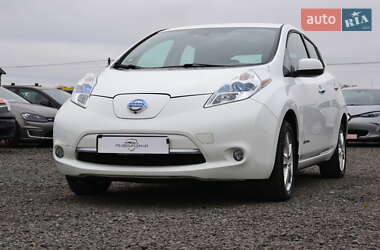 Хэтчбек Nissan Leaf 2015 в 