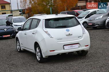 Хэтчбек Nissan Leaf 2015 в 