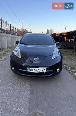 Хетчбек Nissan Leaf 2013 в Одесі