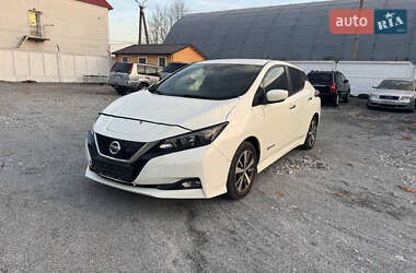 Хэтчбек Nissan Leaf 2018 в Ровно