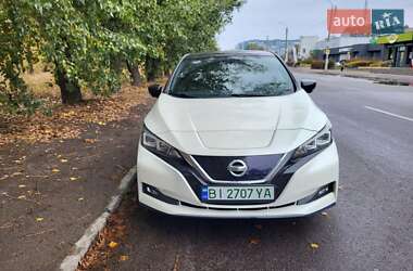 Хетчбек Nissan Leaf 2019 в 