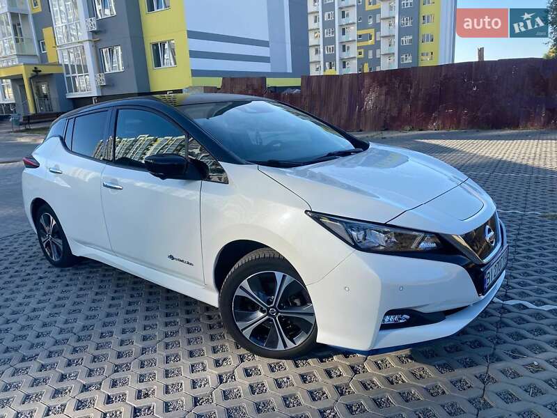 Хетчбек Nissan Leaf 2019 в 
