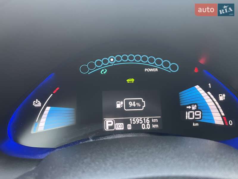 Хэтчбек Nissan Leaf 2013 в Сумах