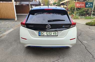 Хэтчбек Nissan Leaf 2021 в Одессе