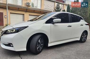 Хэтчбек Nissan Leaf 2021 в Одессе