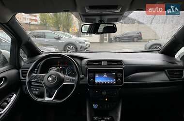Хетчбек Nissan Leaf 2019 в 