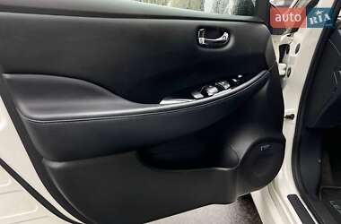 Хетчбек Nissan Leaf 2019 в 
