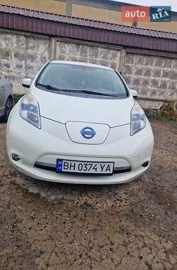 Хэтчбек Nissan Leaf 2011 в Подольске