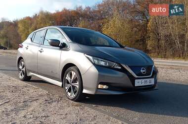 Хетчбек Nissan Leaf 2019 в Дніпрі