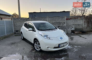 Хетчбек Nissan Leaf 2012 в Стрию