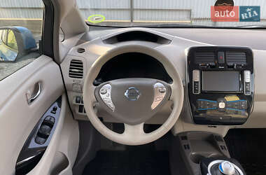 Хетчбек Nissan Leaf 2011 в Недобоївцях