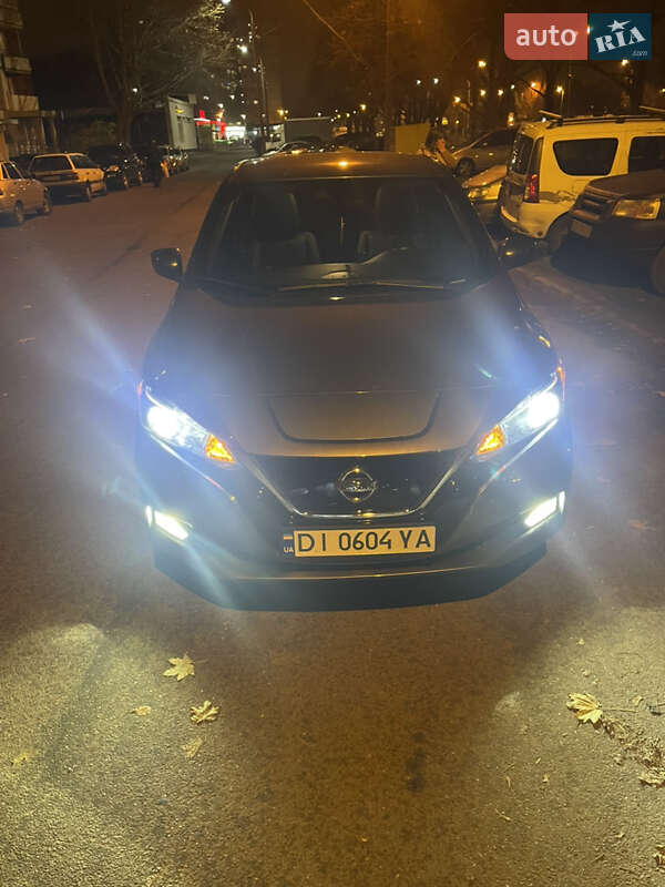Хэтчбек Nissan Leaf 2021 в Харькове
