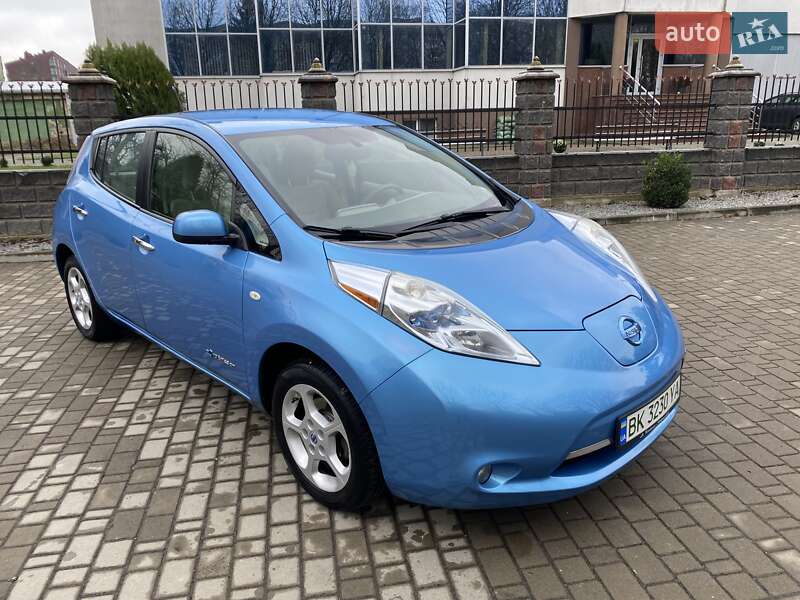 Nissan Leaf 2011