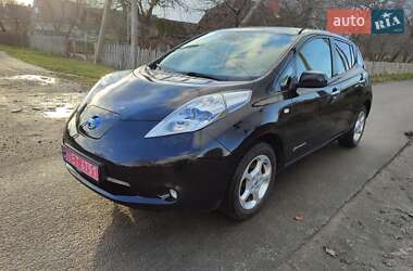 Хэтчбек Nissan Leaf 2012 в Старой Выжевке