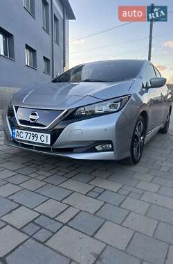 Хетчбек Nissan Leaf 2018 в Володимирі