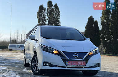 Хэтчбек Nissan Leaf 2018 в Дубно