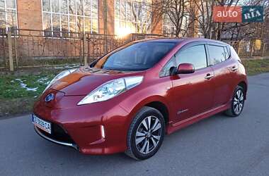 Хэтчбек Nissan Leaf 2014 в Черновцах