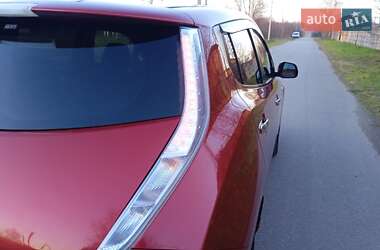 Хэтчбек Nissan Leaf 2014 в Черновцах