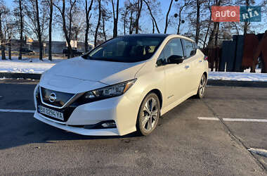 Хэтчбек Nissan Leaf 2018 в Киеве