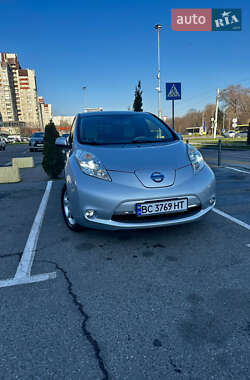 Хэтчбек Nissan Leaf 2012 в Львове