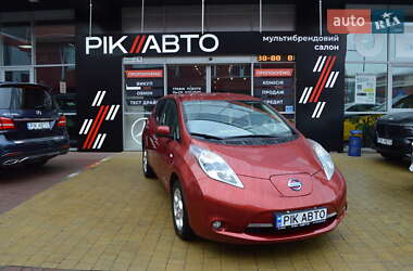 Хэтчбек Nissan Leaf 2011 в Львове