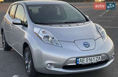 Хэтчбек Nissan Leaf 2014 в Днепре