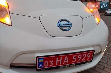 Хэтчбек Nissan Leaf 2014 в Львове